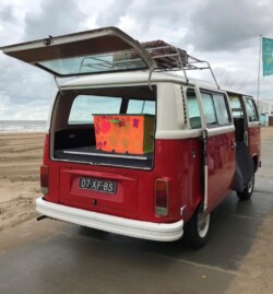 Rouwauto VW Camper Persoonlijke uitvaart opties Rouwauto VW Camper Persoonlijke uitvaart opties