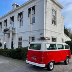 Bijzondere rouwauto bus Bijzondere rouwauto bus